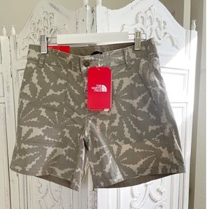 NWT The North Face Ridgeside Printed Shorts